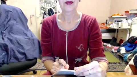 KiuminBerry online show from 4, 1, 2025