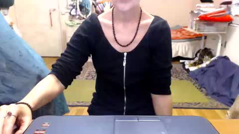 KiuminBerry online show from 10, 9, 2025