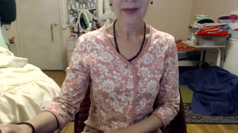 KiuminBerry online show from 5, 10, 2025