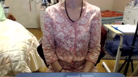 KiuminBerry online show from 1, 11, 2025