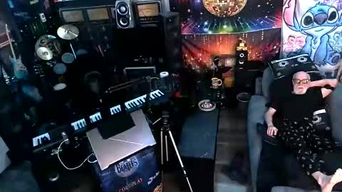 kiveuxmakeu online show from 16, 3, 2026