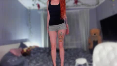 Snapshot of klementinagirl chatting on 28, 3, 2026 Klementinafanslyklementina6661 online show from 28, 3, 2026