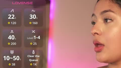 Snapshot of kleverly_manson1 chatting on 25, 11, 2025 online show from 25, 11, 2025