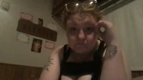Snapshot of kmarie1196 chatting on 28, 5, 2026 kmarie1196 online show from 28, 5, 2026