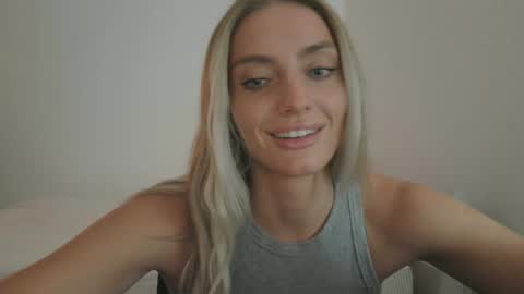 Snapshot of kmb25 chatting on 12, 7, 2026 kmb25 online show from 12, 7, 2026