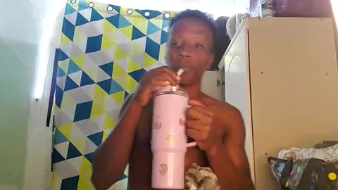 Snapshot of kmg_777 chatting on 8, 11, 2025 kmg_777 online show from 8, 11, 2025