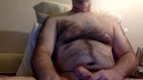 Snapshot of knbnyc chatting on 5, 11, 2025 knbnyc online show from 5, 11, 2025