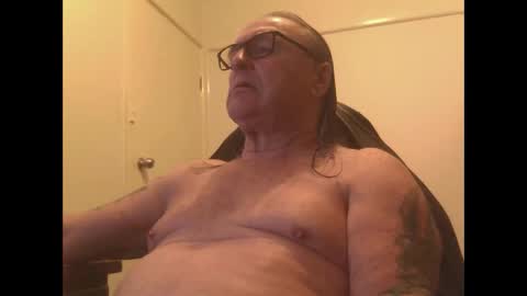 Snapshot of knobout chatting on 24, 5, 2026 knobout online show from 24, 5, 2026