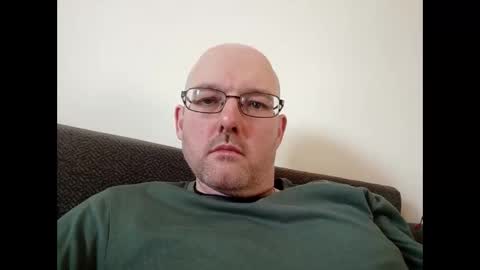 knobrich2 online show from 19, 4, 2026