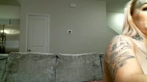 Snapshot of kokokwinn chatting on 8, 3, 2025 Koko Kwinn online show from 8, 3, 2025