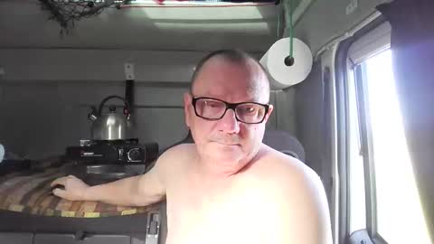 Snapshot of komputer123456789 chatting on 29, 3, 2026 Bogdan online show from 29, 3, 2026