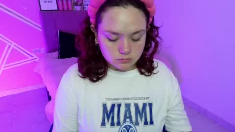 camila online show from 15, 4, 2026