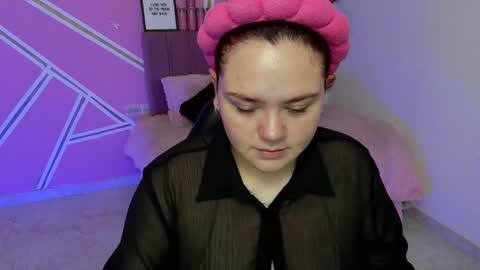 Snapshot of koning_moretti chatting on 27, 5, 2026 camila online show from 27, 5, 2026