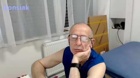 Snapshot of konsiak chatting on 16, 6, 2026 Komsiak online show from 16, 6, 2026