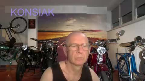 Snapshot of konsiak chatting on 16, 7, 2026 Komsiak online show from 16, 7, 2026