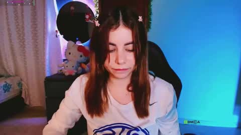 YINI online show from 19, 10, 2025