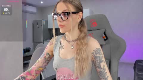 Snapshot of koza_dereza_ chatting on 22, 4, 2026 Jess online show from 22, 4, 2026