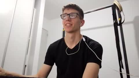 Facu online show from 16, 12, 2025