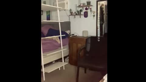 kreamyk420 online show from 17, 3, 2026