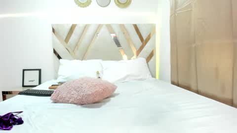 Snapshot of kriisvany_leroy chatting on 10, 4, 2026 Krisvany online show from 10, 4, 2026