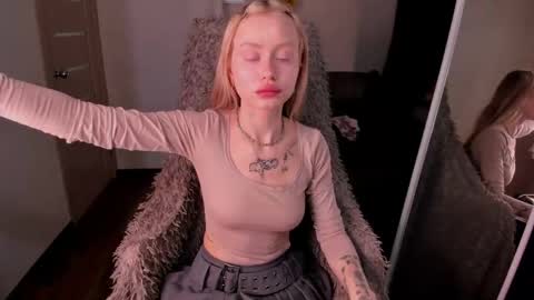 kris_grant online show from 17, 4, 2026