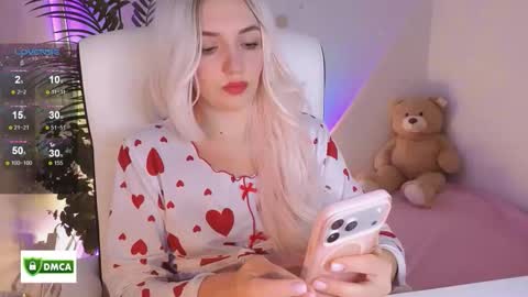 Snapshot of kris_kiskis chatting on 1, 12, 2025 Kris kiskis online show from 1, 12, 2025