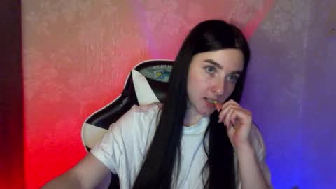 Snapshot of krisbadass chatting on 12, 9, 2025 Kris online show from 12, 9, 2025