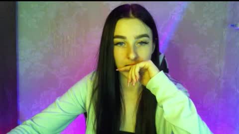 Snapshot of krisbadass chatting on 10, 10, 2025 Kris online show from 10, 10, 2025