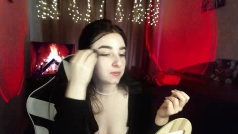 Snapshot of krisbadass chatting on 28, 10, 2025 Kris online show from 28, 10, 2025