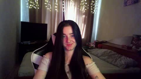 Snapshot of krisbadass chatting on 27, 11, 2025 Kris online show from 27, 11, 2025