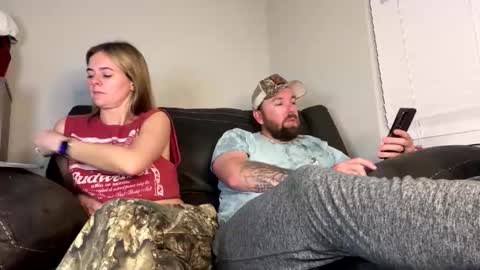 Kriscrinkle online show from 8, 5, 2026