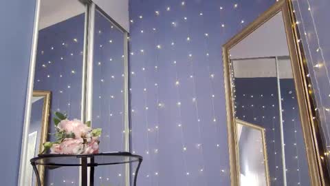 Snapshot of kriskras__ chatting on 4, 12, 2025 kriskras__ online show from 4, 12, 2025