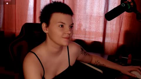Snapshot of krisneal chatting on 11, 4, 2026 krisneal online show from 11, 4, 2026