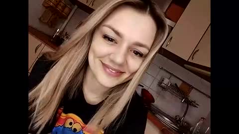 Snapshot of krisssexi chatting on 25, 2, 2025 KrissSexi online show from 25, 2, 2025