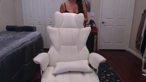 Snapshot of krissy2024 chatting on 6, 2, 2026 Krissy online show from 6, 2, 2026