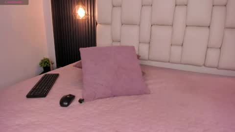 Snapshot of kristakinnky chatting on 26, 5, 2026 BETANIA online show from 26, 5, 2026
