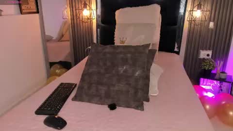 Snapshot of kristakinnky chatting on 16, 7, 2026 BETANIA online show from 16, 7, 2026