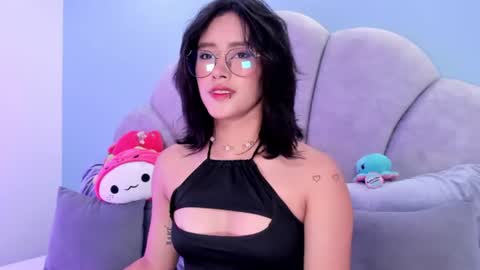 Snapshot of kristal_aitana chatting on 25, 6, 2026 Kris online show from 25, 6, 2026
