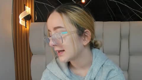 kristal online show from 4, 12, 2025