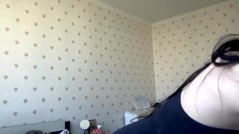 Snapshot of kristaldegeyter chatting on 6, 5, 2026 Kristal online show from 6, 5, 2026