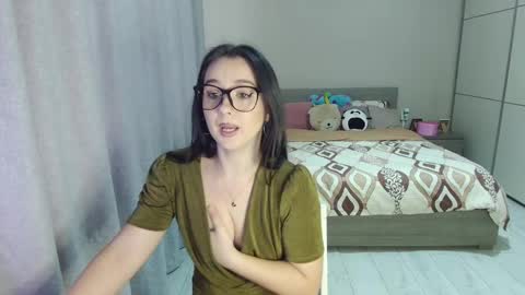 Snapshot of kristall_xxx chatting on 14, 2, 2025 twitter Annemarye 23 online show from 14, 2, 2025