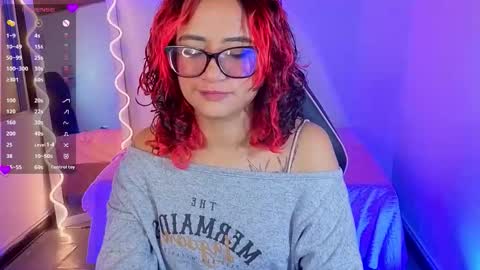 Snapshot of kristen_tay chatting on 25, 11, 2025 kristen_tay online show from 25, 11, 2025