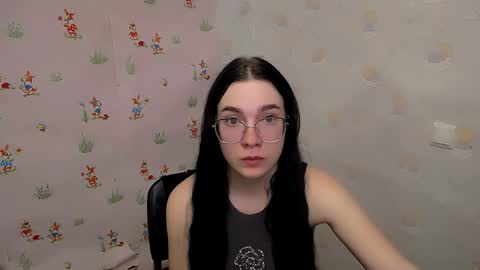 Snapshot of kristenx_x chatting on 28, 10, 2025 Kristen online show from 28, 10, 2025