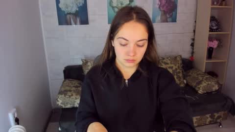 Snapshot of kristinalevis chatting on 6, 1, 2025 Kristina online show from 6, 1, 2025
