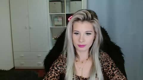 KristineAmore online show from 3, 11, 2025