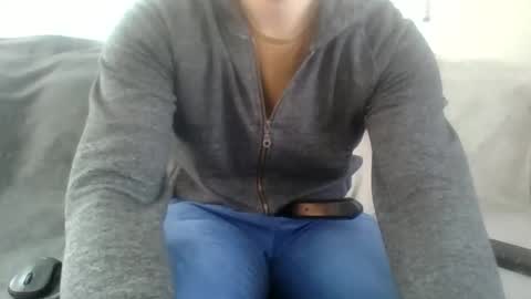 Snapshot of kristoffer220 chatting on 15, 12, 2025 kristoffer220 online show from 15, 12, 2025