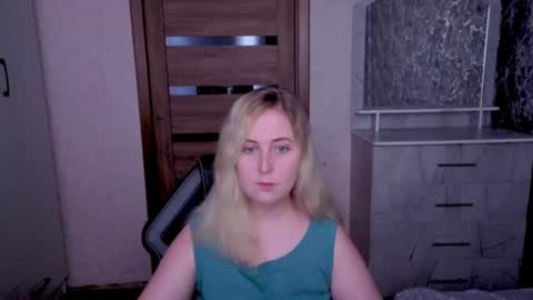 Snapshot of kristy_fran chatting on 29, 6, 2026 Kristy online show from 29, 6, 2026