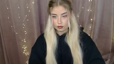 KristyFlowers online show from 15, 12, 2024