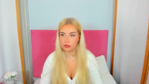 KristyFlowers online show from 2, 2, 2025