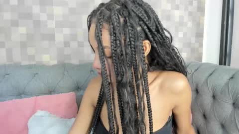 Snapshot of kristyl_paez chatting on 12, 9, 2025 Cristina online show from 12, 9, 2025